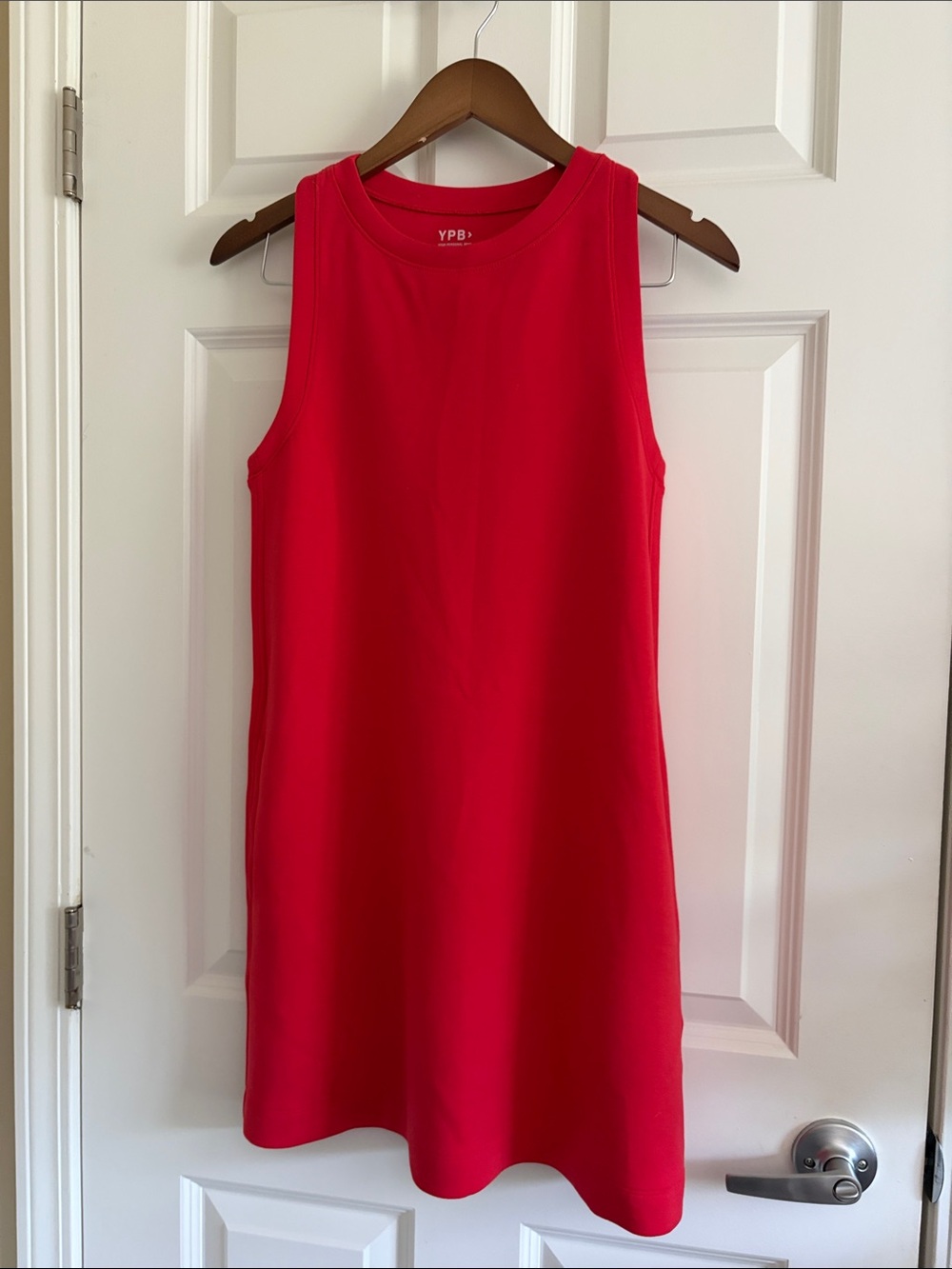 NWOT Abercrombie YPB Sleeveless Red Midi Dress — Classic Shift Style with pocket